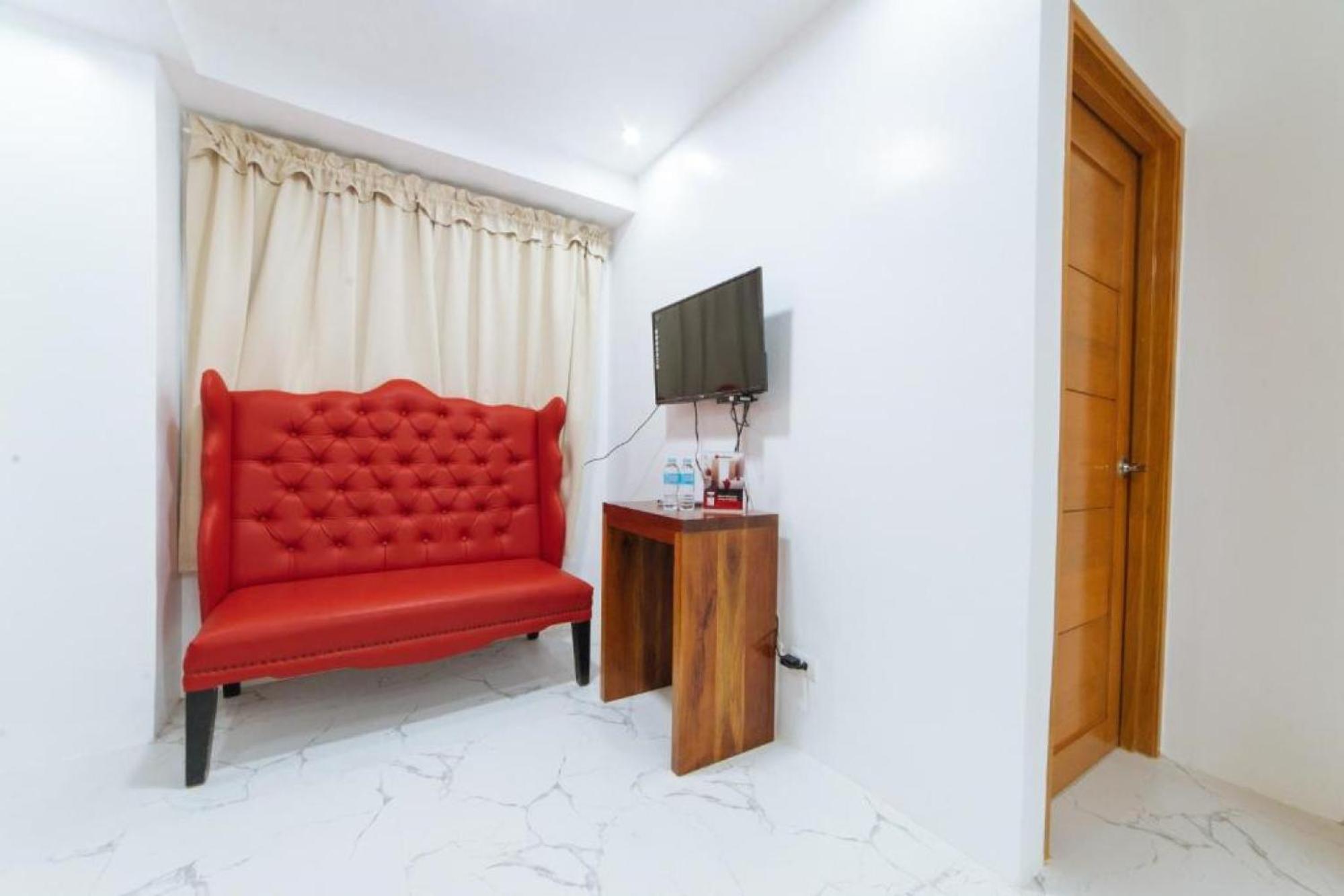 Reddoorz At Dbuilders Rooms Bangkal Makati Makati City Екстериор снимка